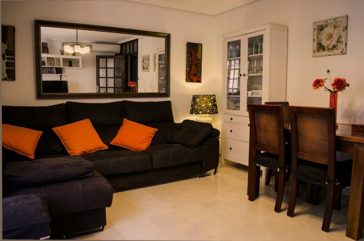 La Casa De Los Arbolitos ฟูเอนฮิโรลา ภายนอก รูปภาพ