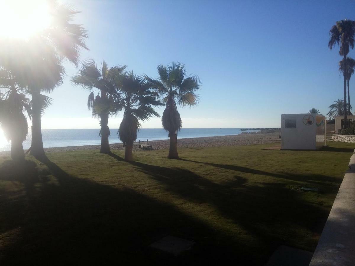 La Casa De Los Arbolitos ฟูเอนฮิโรลา ภายนอก รูปภาพ